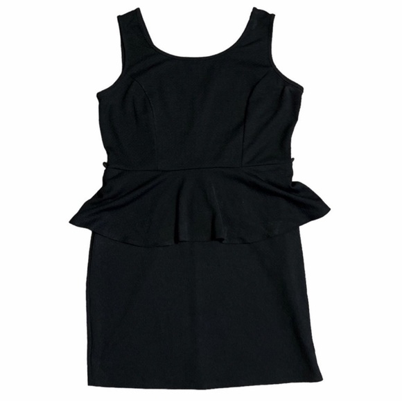 Deb Black Peplum Mini Dress 1X LBD - Picture 1 of 3